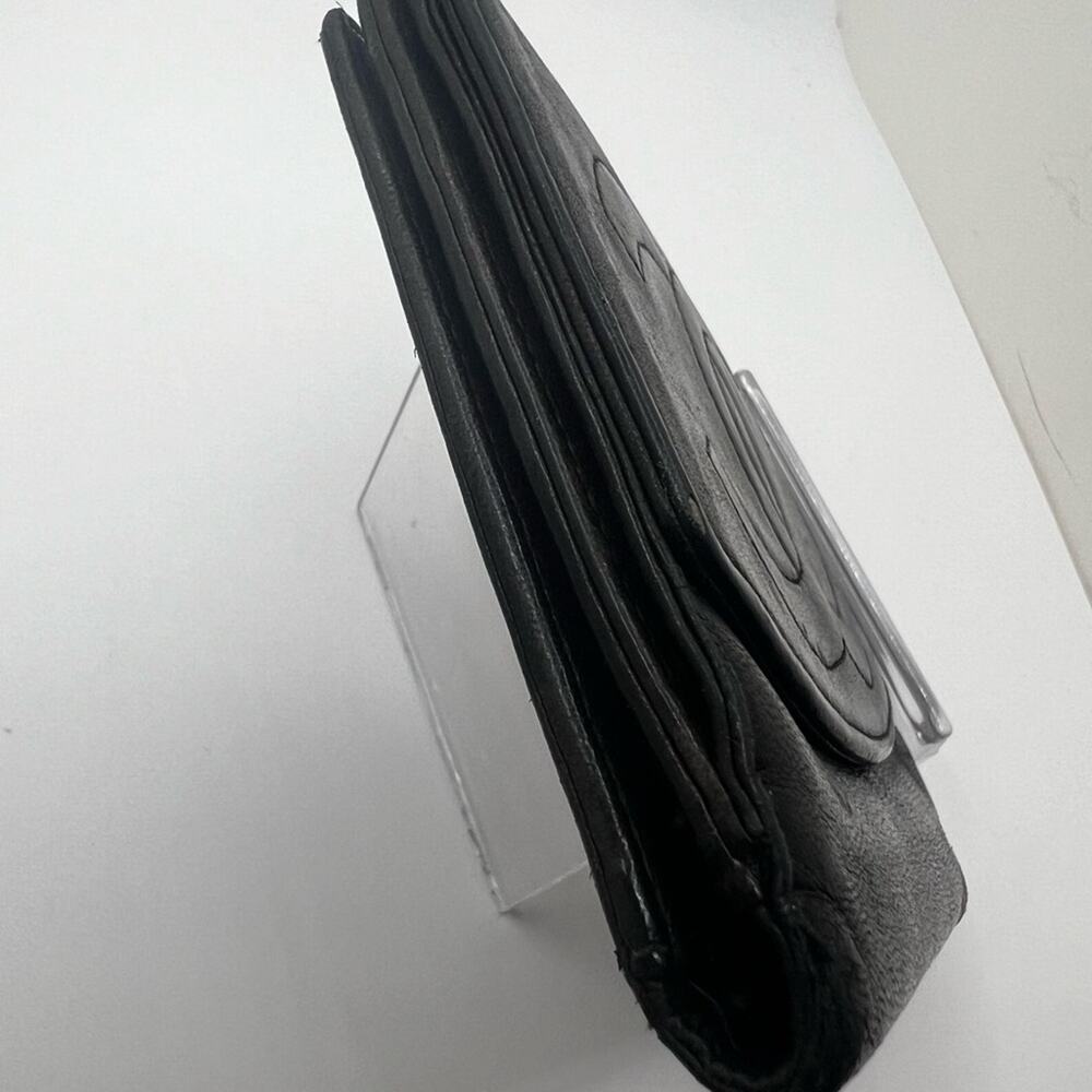 GUC Chanel Black Vintage Compact Wallet - Picture 6 of 8